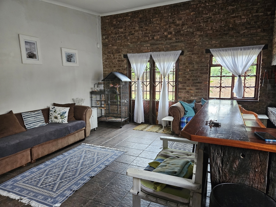 5 Bedroom Property for Sale in Fairbridge Heights Eastern Cape